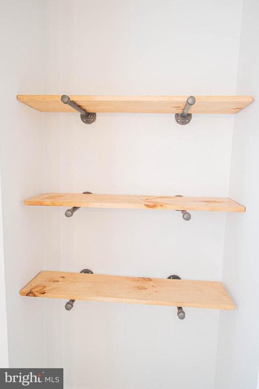 Building Photo - 308 N Division St