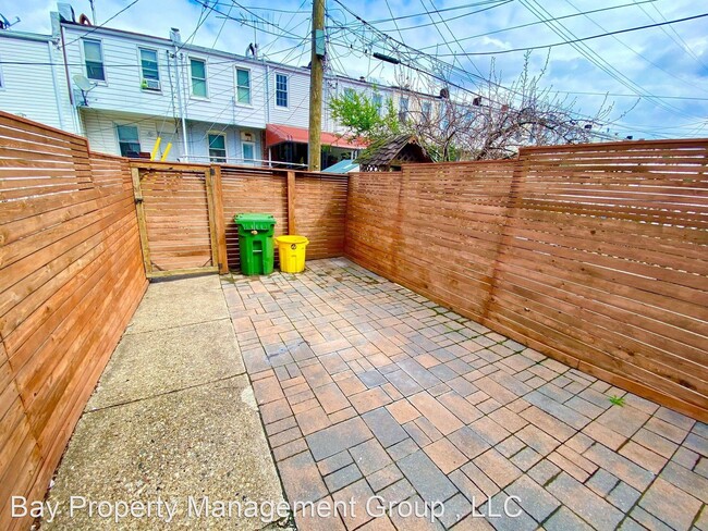 Building Photo - 2 br, 1.5 bath House - 305 S Lehigh St