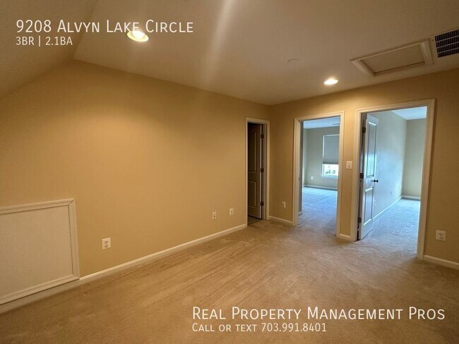 Building Photo - 9208 Alvyn Lake Cir