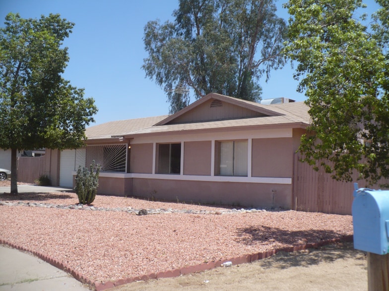 Building Photo - 17621 N 42nd St