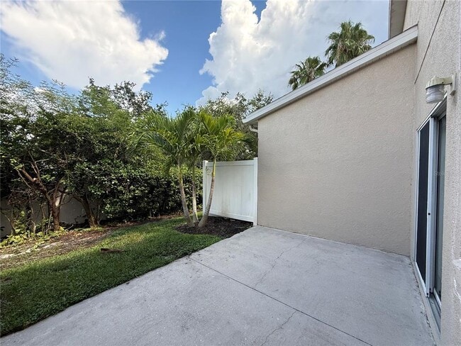 Building Photo - 743 Vallance Way NE