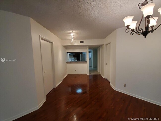 Building Photo - 10451 W Broward Blvd
