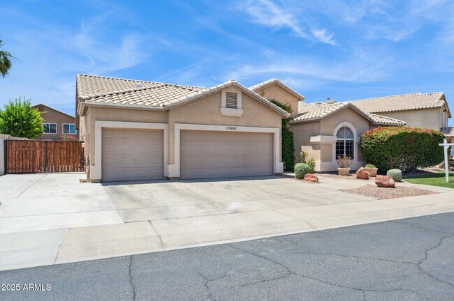 Building Photo - 758 S Lagoon Dr