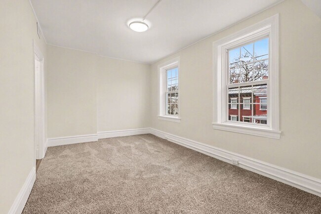 Building Photo - 145 S Pitt St