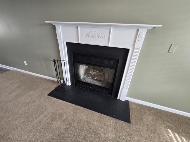 Building Photo - 333 Rose Bud Ln