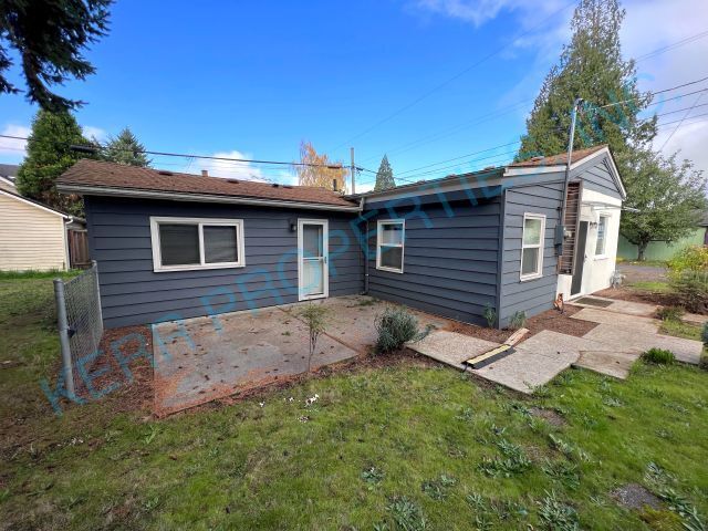 Building Photo - Charming 2-Bedroom Retreat in the Heart of...