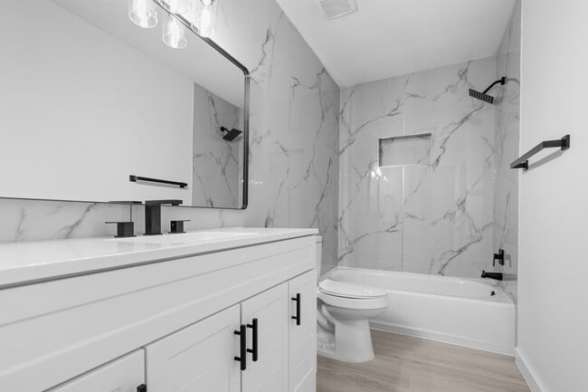 Building Photo - 6646 Montauk Dr