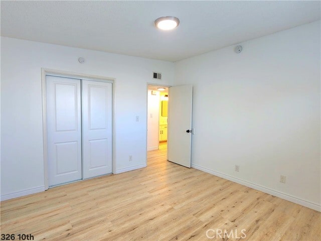 Building Photo - 326 10th Pl