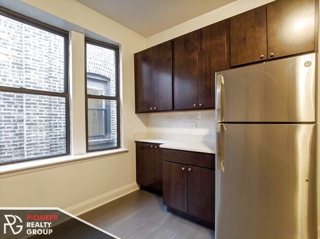 Building Photo - 2323 N Kedzie Blvd