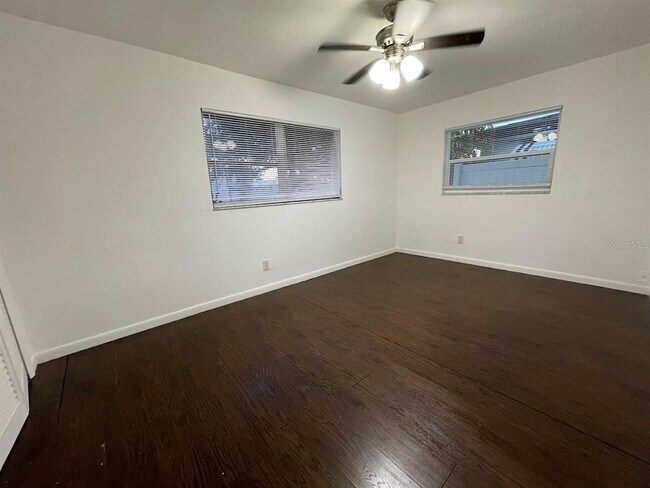 Building Photo - 471 Keene Park Dr E