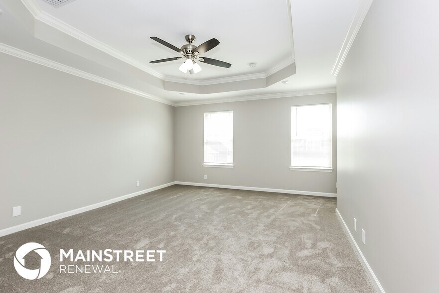 Building Photo - 2335 Shafer Dr