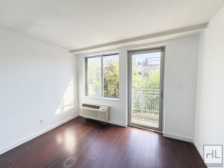 Building Photo - STANHOPE STREET / Sunlit Bushwick 2-Bed (F...