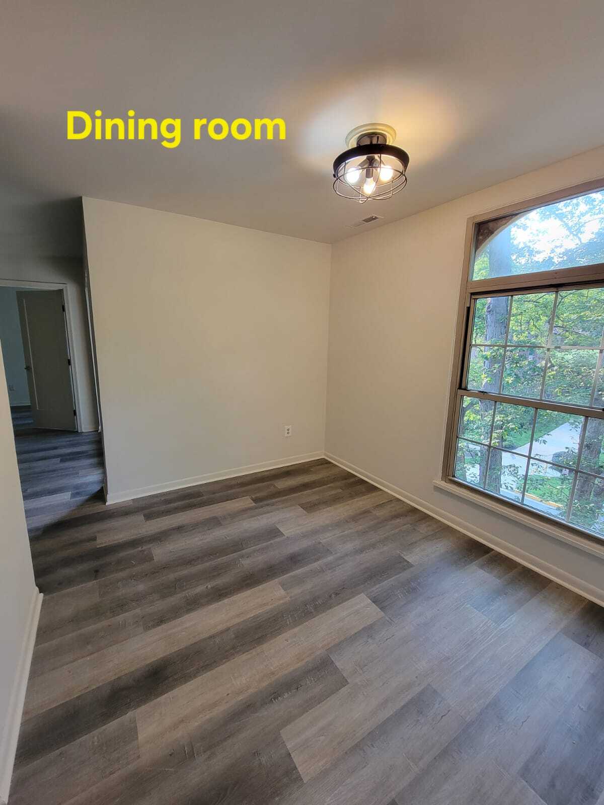 Building Photo - 3332 Woodburn Village Dr