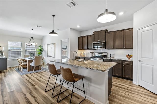 Building Photo - 601 Rawhide Way