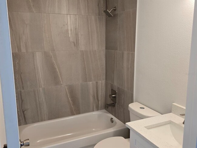 Building Photo - 13844 SW 104 Ln