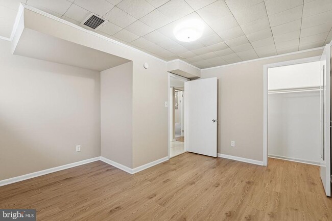 Building Photo - 6806 Lemon Rd