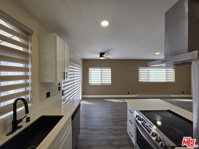 Building Photo - 2228 20th St