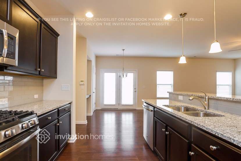 Building Photo - 186 Glastonbury Dr