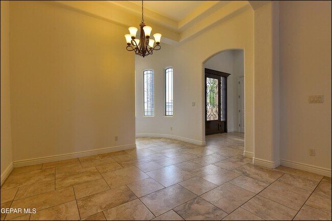 Building Photo - 6304 Franklin Trail Drive