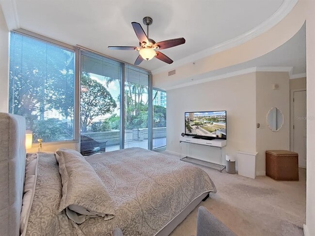 Building Photo - 777 N Ashley Dr