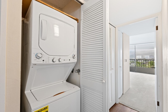 Building Photo - 500 Lunalilo Home Rd