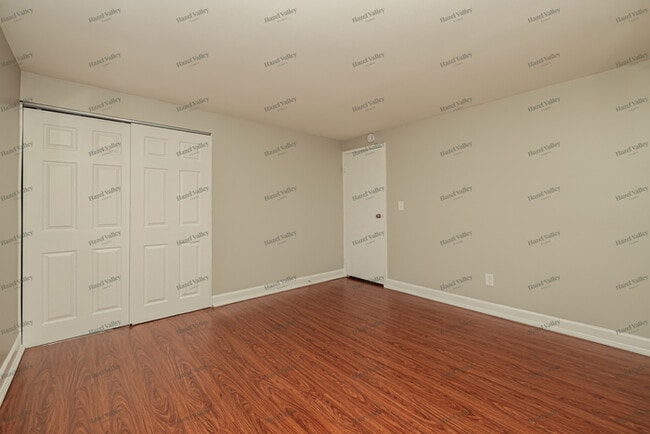 Building Photo - 4500 Henrich Dr