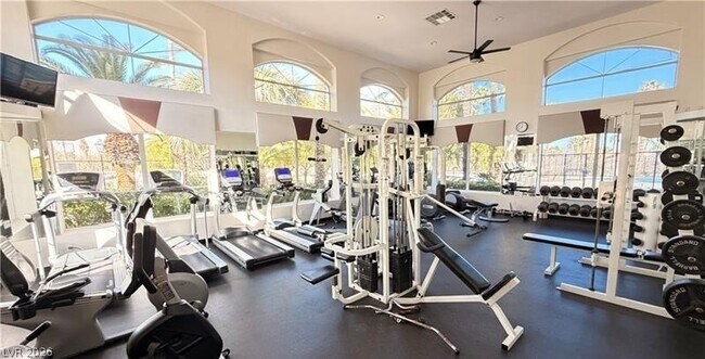 Building Photo - 2050 W Warm Springs Rd