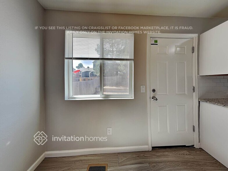 Building Photo - 4895 S Pagosa Cir