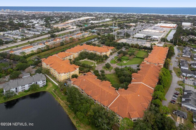 Building Photo - 2114 S Beach Pkwy