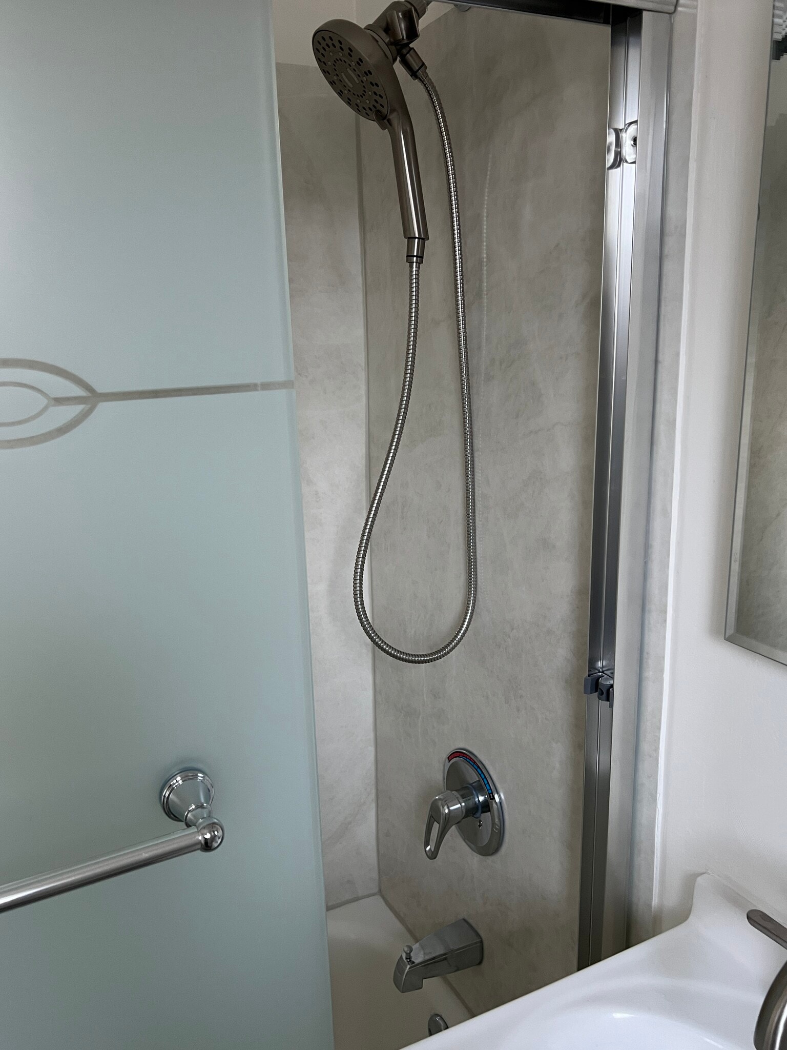 Building Photo - 2324 E Commonwealth Ave