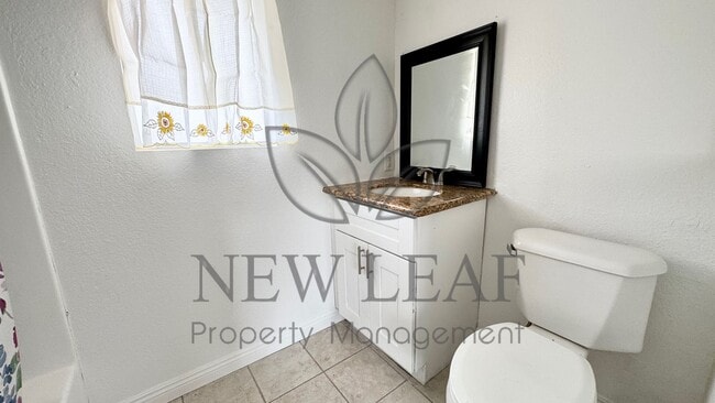 Building Photo - 3733 S Country Oaks Loop