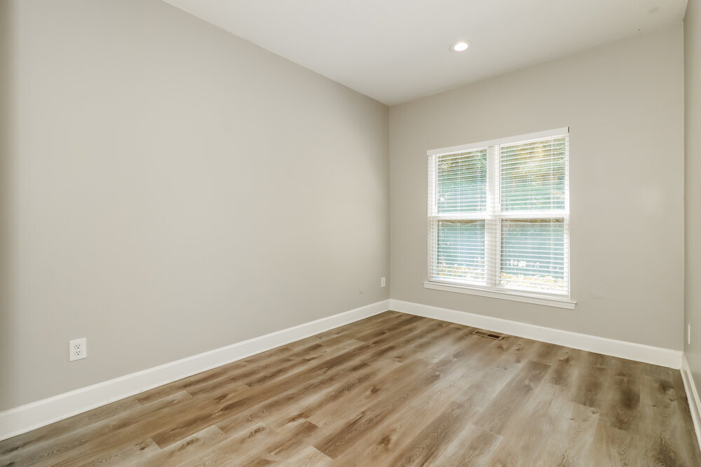 Building Photo - 4048 Golfview Ct
