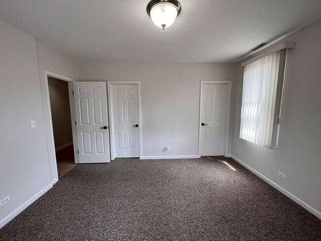 Building Photo - 218 S Hamilton Ave