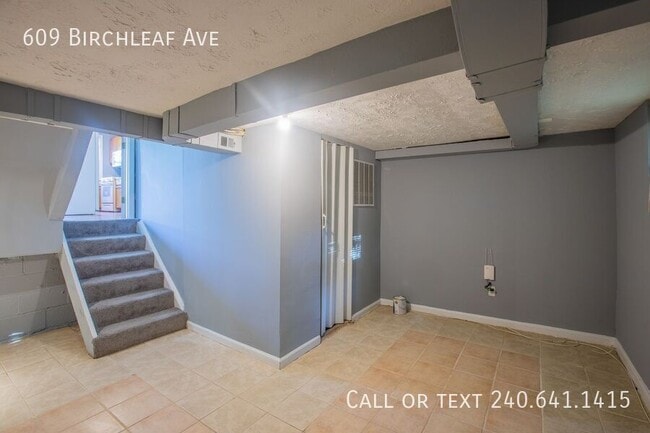 Building Photo - 609 Birchleaf Ave