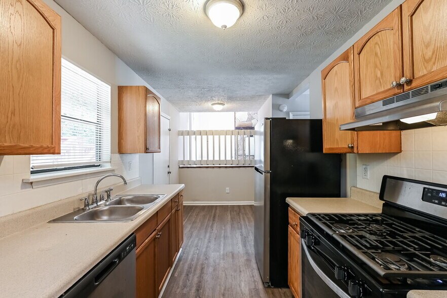 Building Photo - 806 Durham Crossing