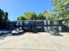 Building Photo - 5550 SW Beaverton Hillsdale Hwy