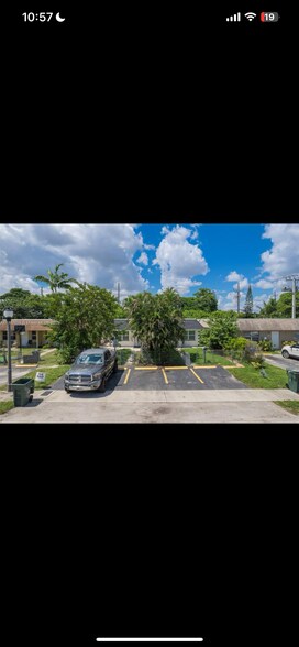 Primary Photo - 1539 NW 8th Ave