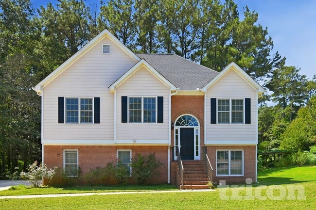 Building Photo - 605 Kaylins Ct SW