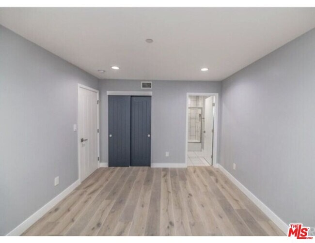 Building Photo - 1118 Heliotrope Dr