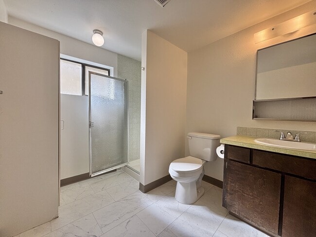 Building Photo - 3418 W 2nd Ave