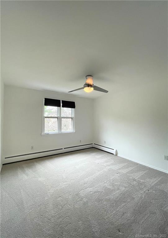 Building Photo - 10 Evergreen Pl