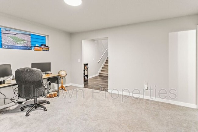 Building Photo - 9559 SW Anna Belle Ct