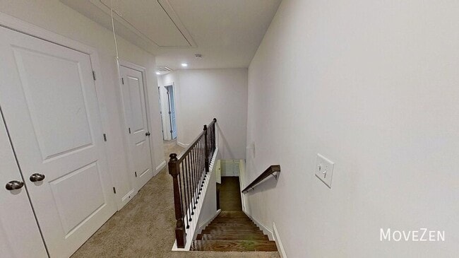 Building Photo - 203 Hartland Pl