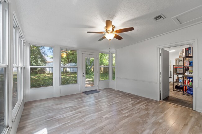 Building Photo - 364 Okaloosa Ave