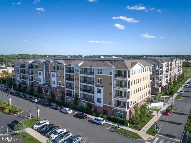 Building Photo - 2502 Churchill Downs Way