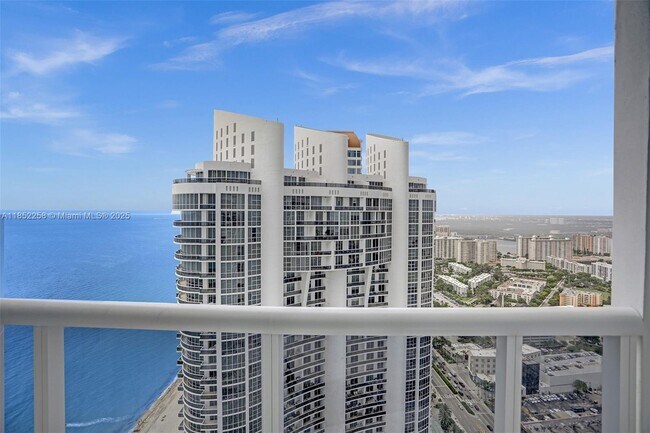 Building Photo - 18201 Collins Ave