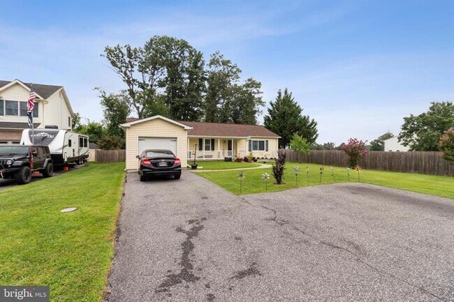 Building Photo - 8633 Winding Way