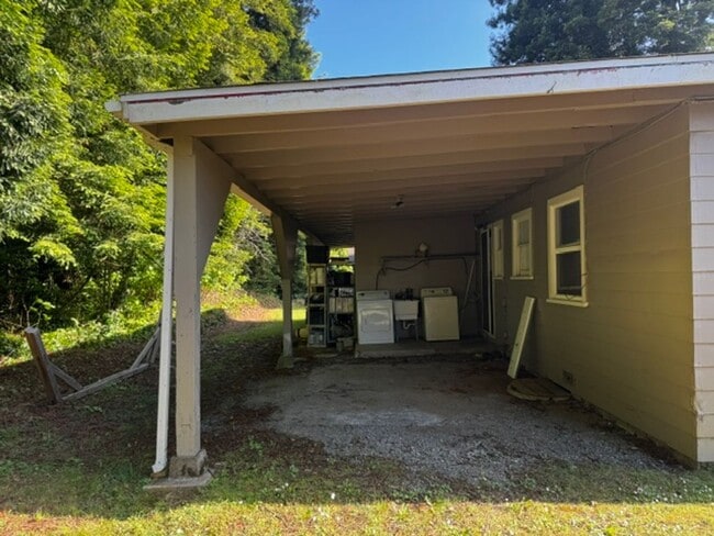 Building Photo - 4015 Cedar St
