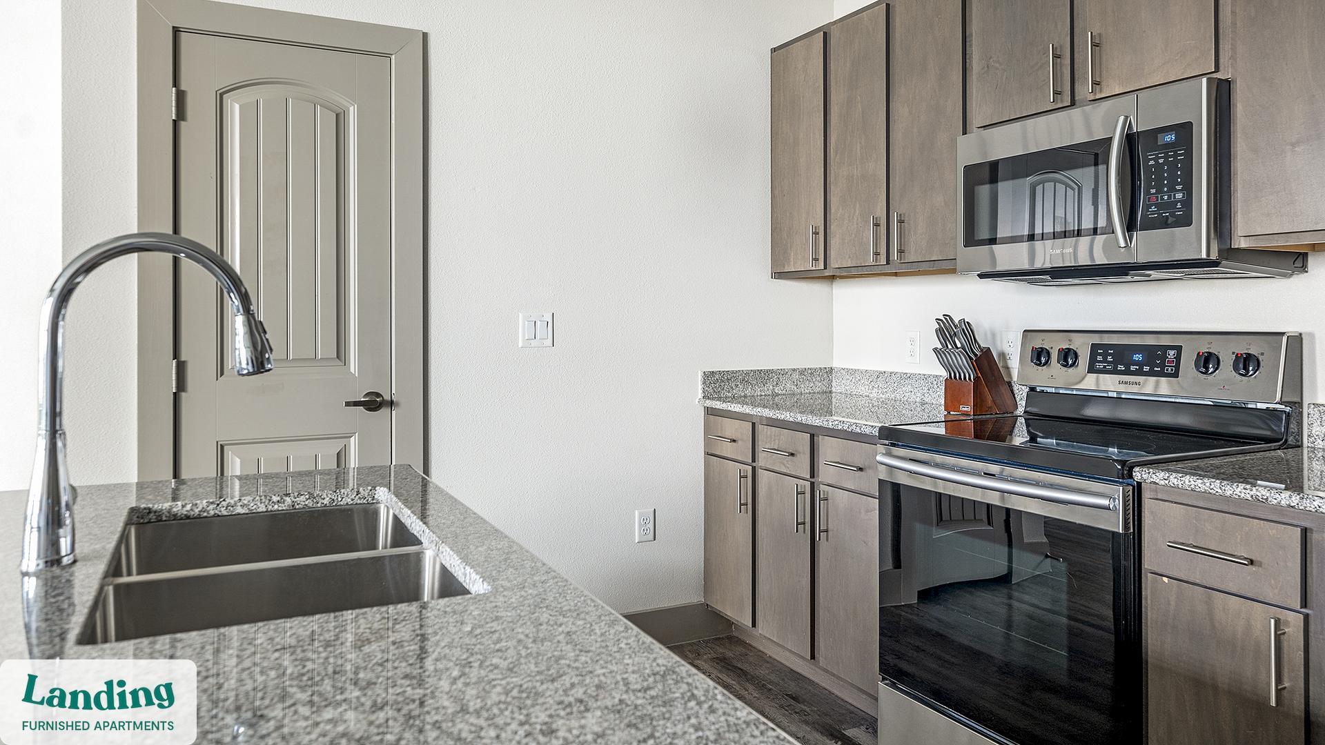 Building Photo - 12500 Shadowglen Trce