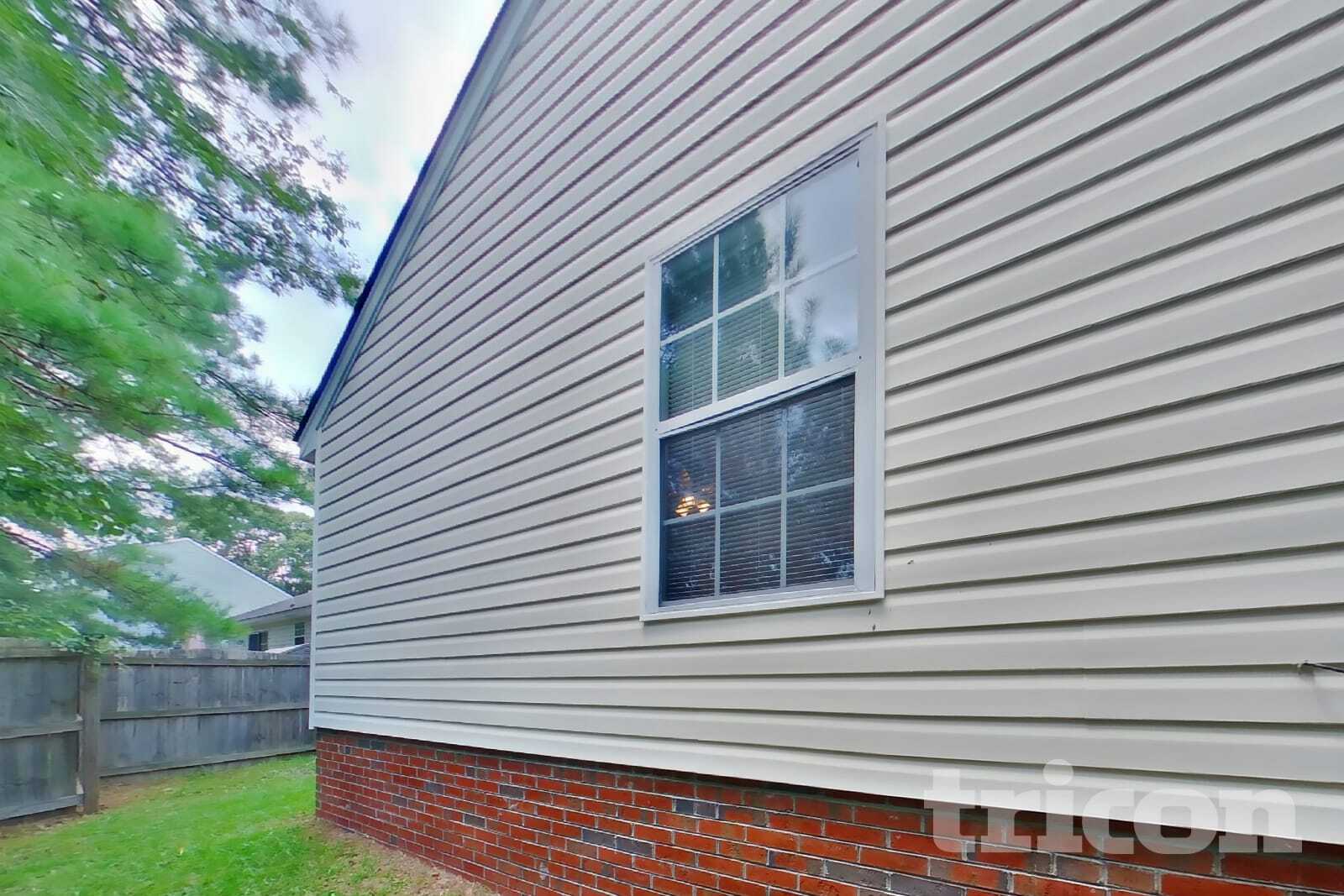Building Photo - 120 Oakbrook Village Rd